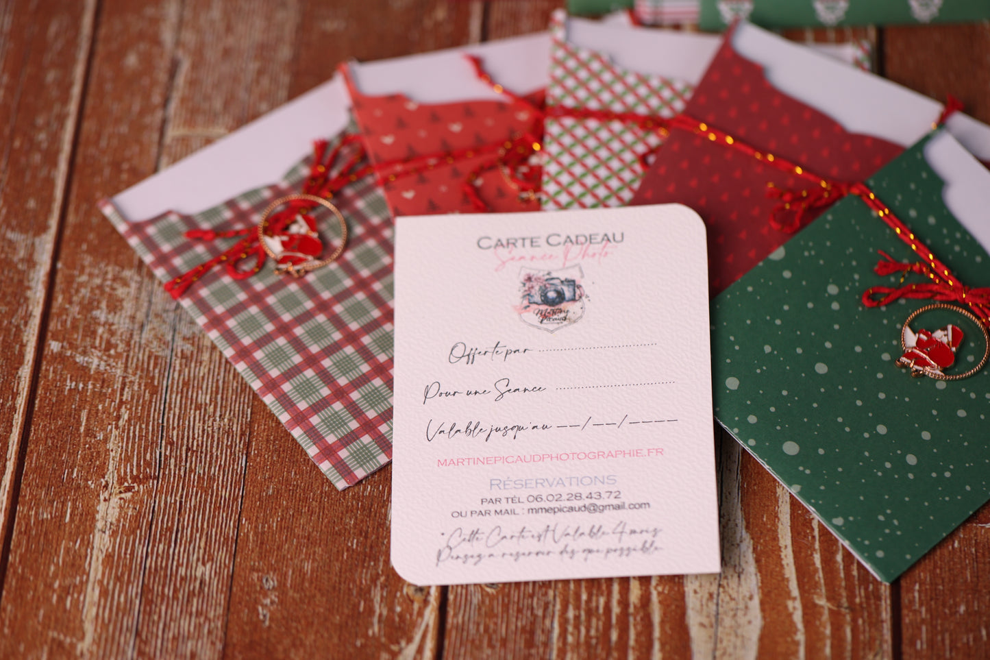 Lot de 10 Cartes Cadeaux Personnalisées - Noël Traditionnel assorties