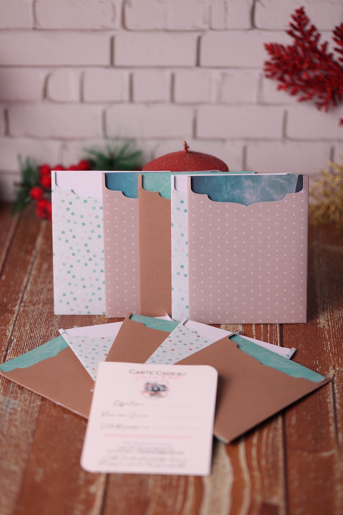 Lot de 10 Cartes Cadeaux Personnalisées - Noël CHIC assorties