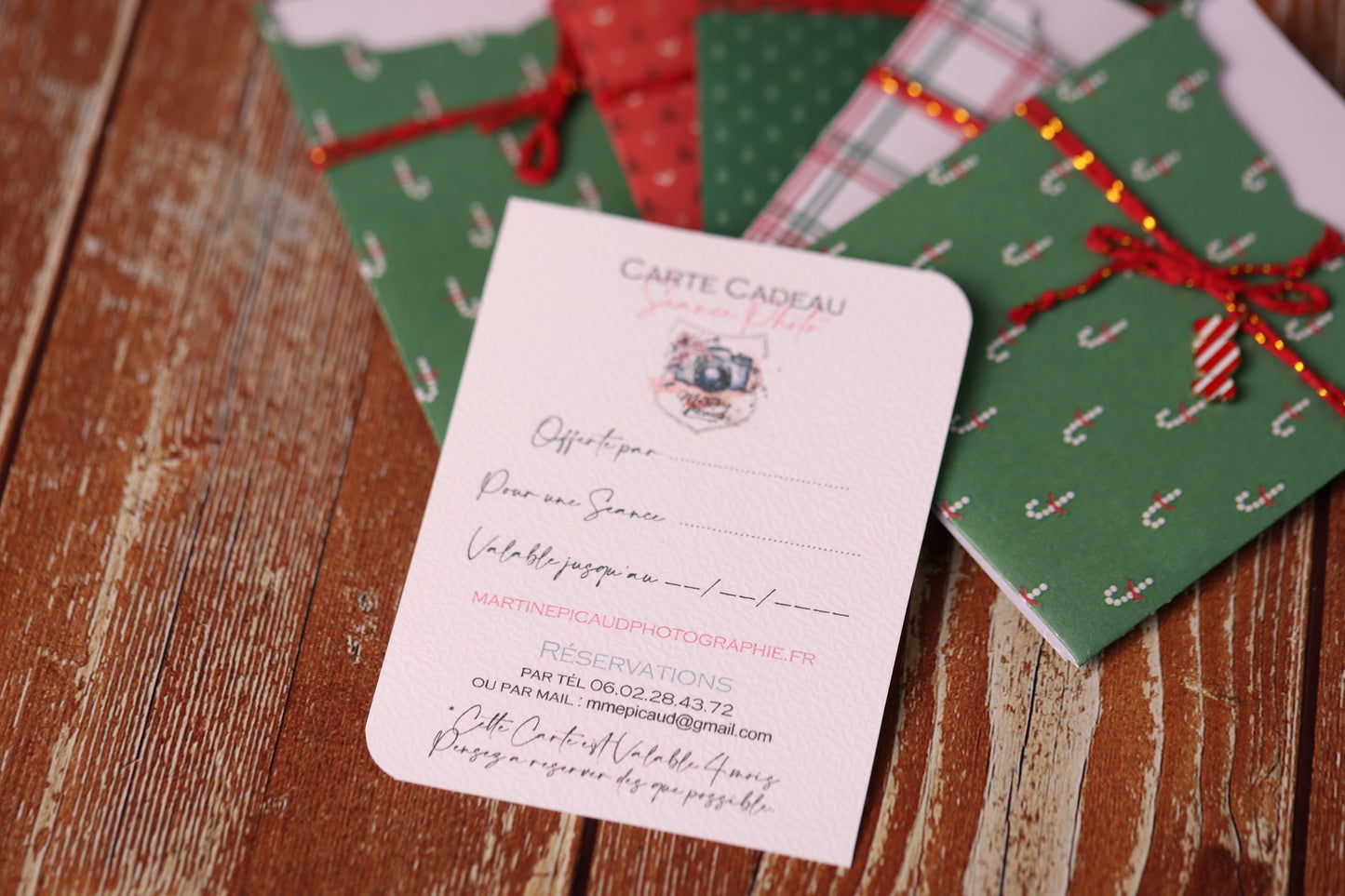 Lot de 10 Cartes Cadeaux Personnalisées - Noël Traditionnel assorties