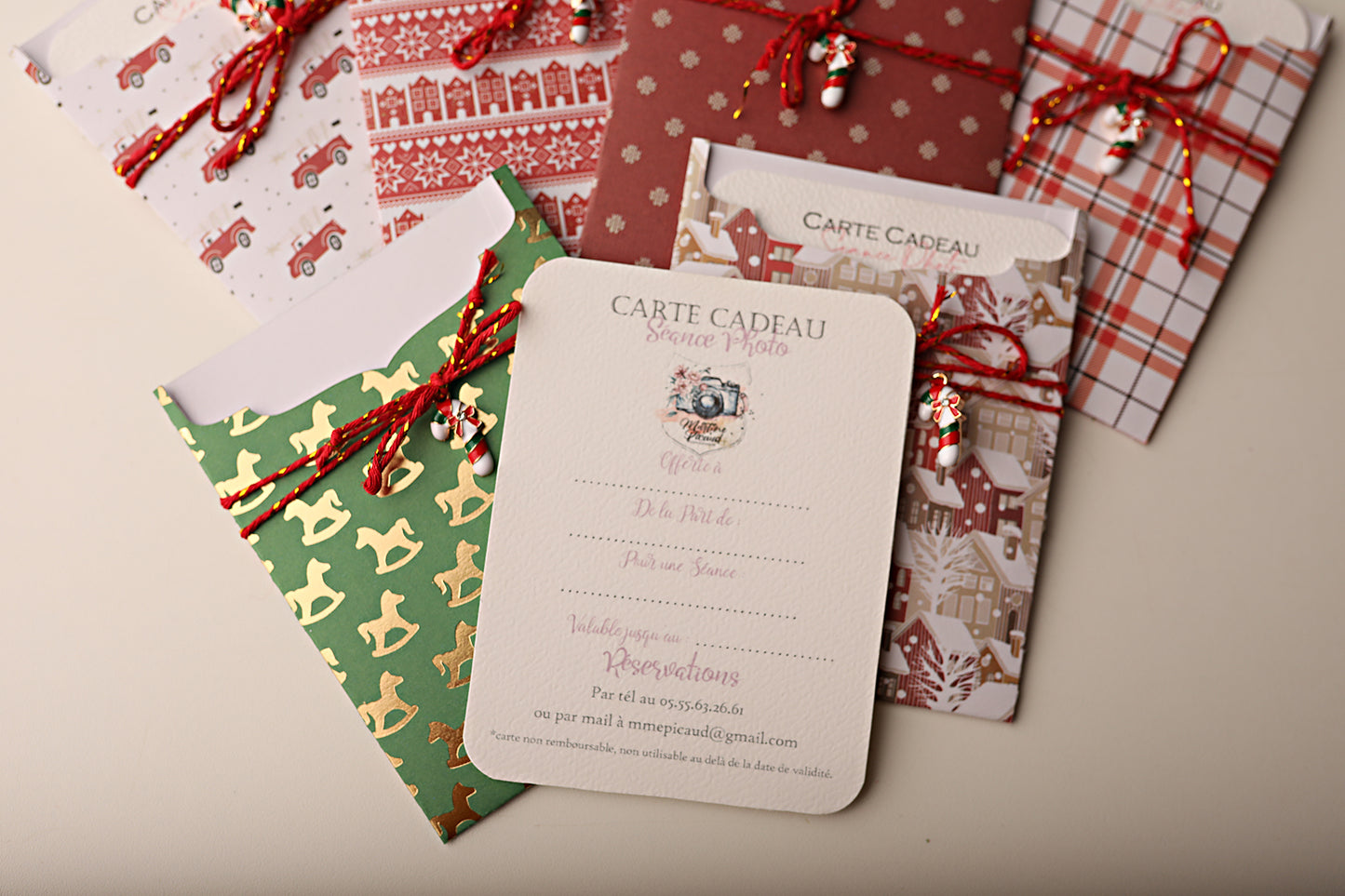 Lot de 10 Cartes Cadeaux Personnalisées - Noël Traditionnel assorties
