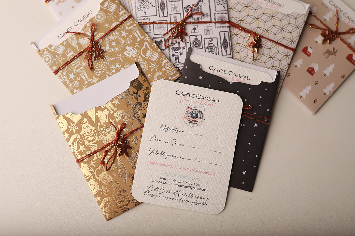 Lot de 10 Cartes Cadeaux Personnalisées - Noël CHIC assorties