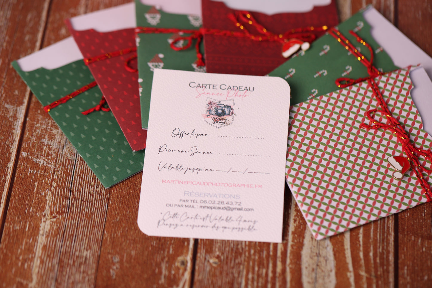 Lot de 10 Cartes Cadeaux Personnalisées - Noël Traditionnel assorties