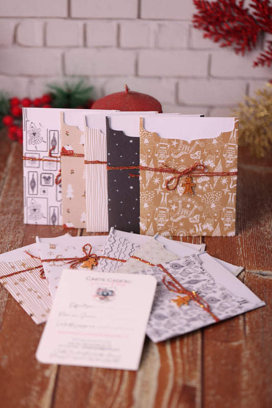 Lot de 10 Cartes Cadeaux Personnalisées - Noël CHIC assorties