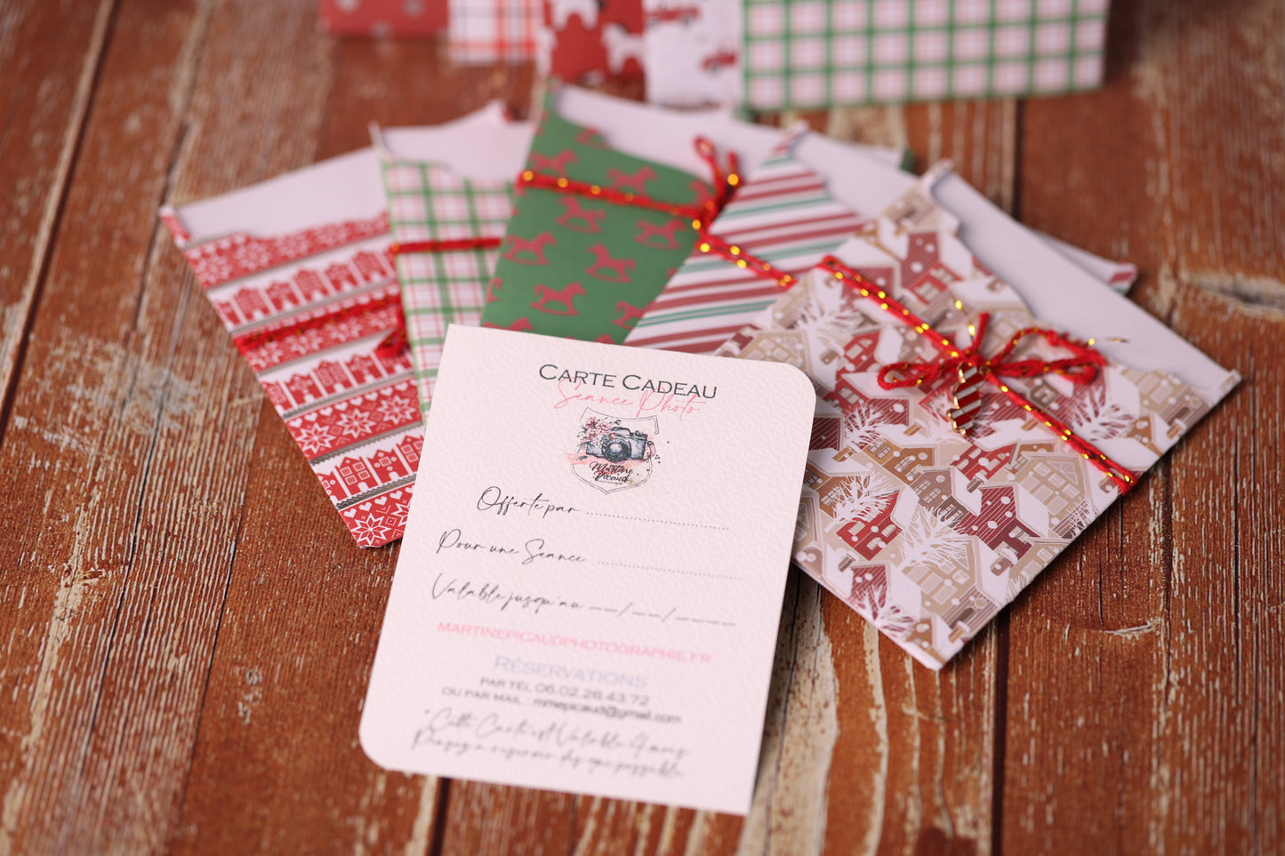 Lot de 10 Cartes Cadeaux Personnalisées - Noël Traditionnel assorties