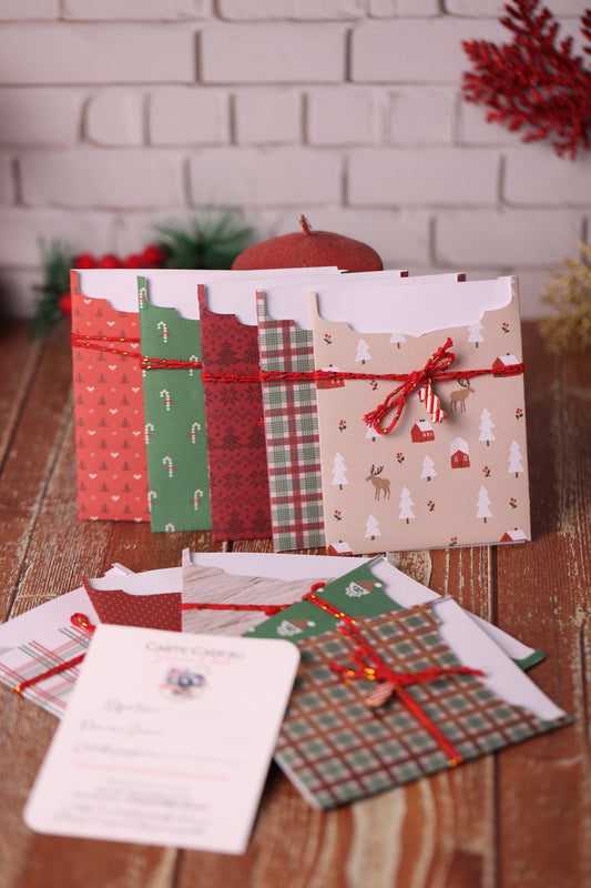 Lot de 10 Cartes Cadeaux Personnalisées - Noël Traditionnel assorties