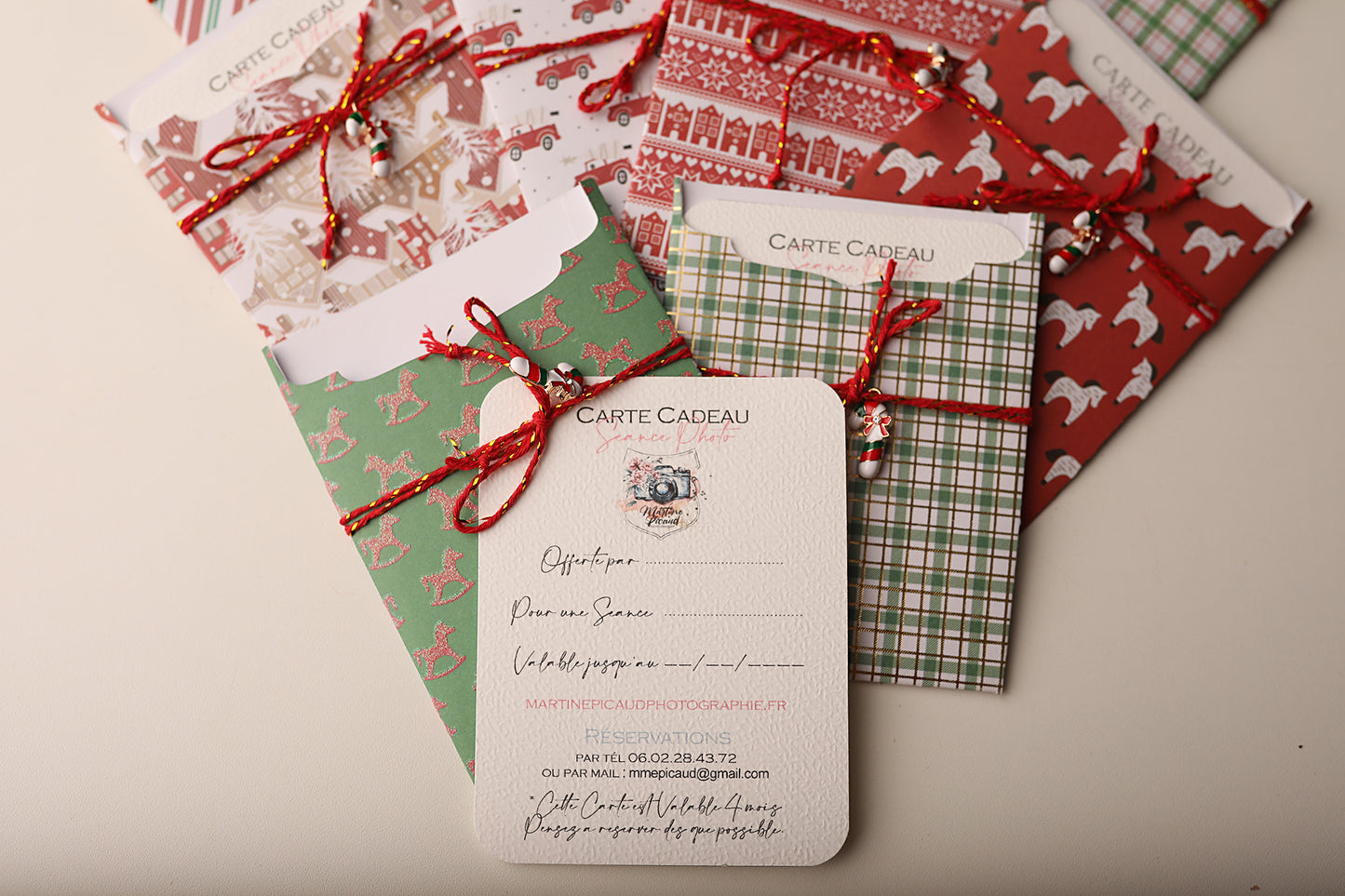 Lot de 10 Cartes Cadeaux Personnalisées - Noël Traditionnel assorties