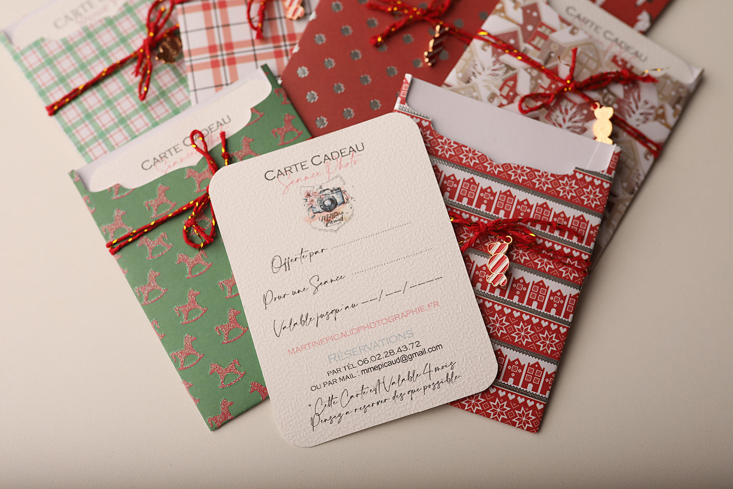 Lot de 10 Cartes Cadeaux Personnalisées - Noël Traditionnel assorties