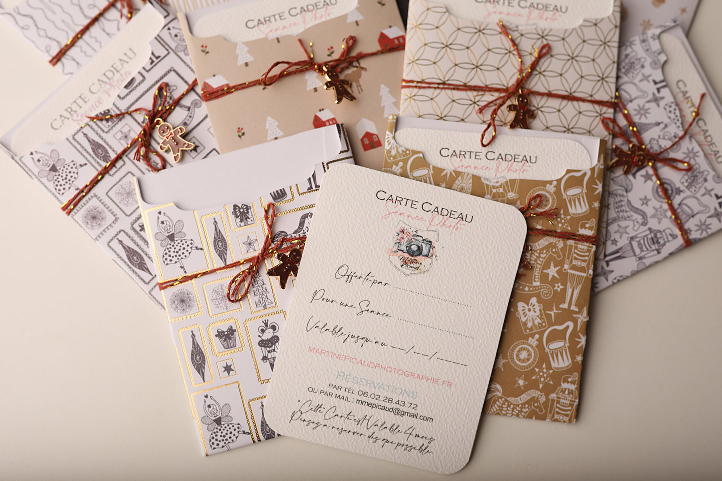 Lot de 10 Cartes Cadeaux Personnalisées - Noël CHIC assorties